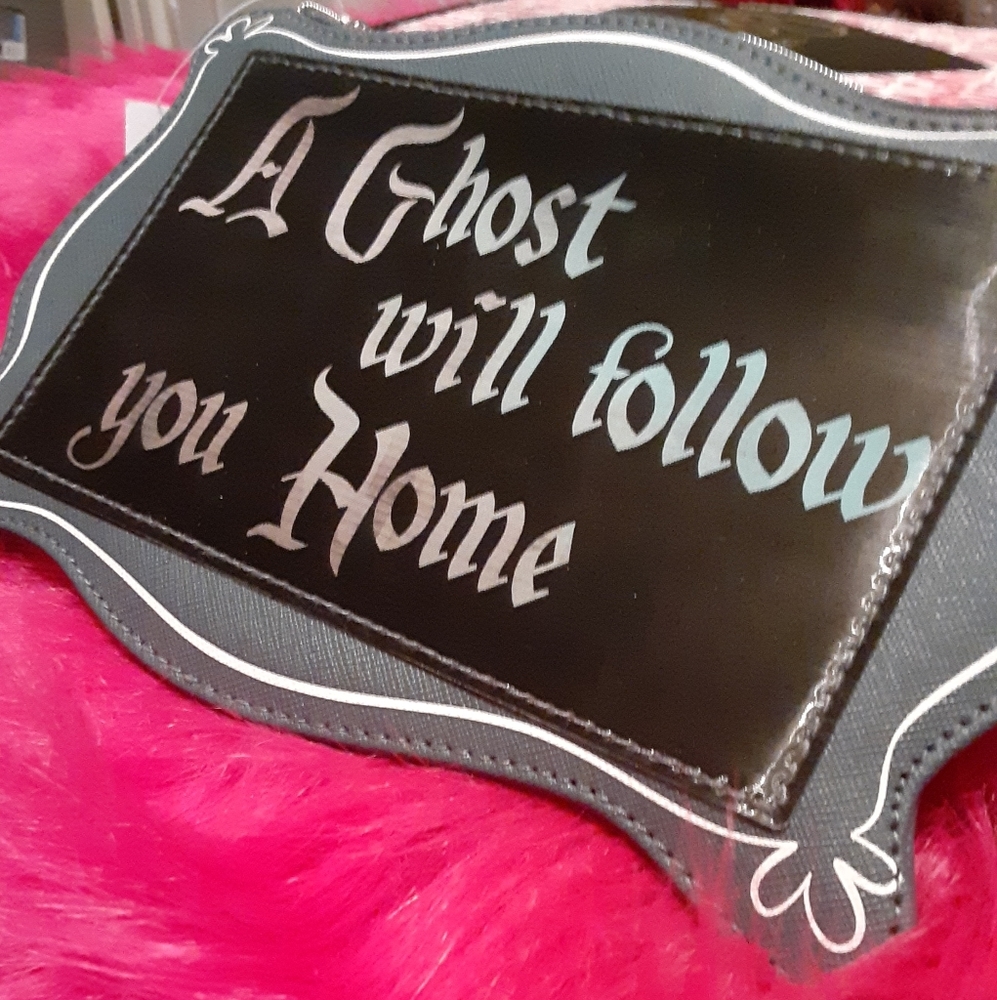 🖤🏛NWT Haunted Mansion Clutch🏛🖤